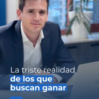 📉 El dato que pocos cuentan: en 10 años, casi todos los fondos de acciones en Chile no le gana al IPSA (el principal índice de la bolsa chilena).
 
¿Qué significa?
 
Que la gran mayoría de la gente que, por ejemplo, invierte en un fondo mutuo de acciones chilenas que le ofrece su banco, estaría mejor si invirtiera en un fondo de bajo costo que simplemente se dedique a seguir el índice.
 
Si pagas comisiones altas y haces muchos cambios, puedes terminar incluso peor. Piensa que hoy hay posibilidad de invertir en ETFs del IPSA que te cobran sólo 0,2%, versus los 3,5% que llegan a cobrar algunos fondos mutuos.
 
👤 ¿No sabes por dónde partir? ¿Quieres saber cuáles son aquellos fondos que sí le ganan al IPSA?
 
💬 Comenta “IPSA” y te compartimos el link con todos los datos.
