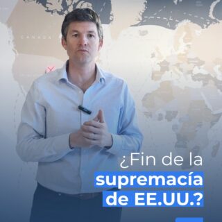 🌍 ¿Se acabó la supremacía de EE.UU. en los mercados?
Durante 15 años, la bolsa americana fue el líder en rentabilidad. 

Pero este año, la historia cambió: quienes diversificaron globalmente lograron más de un 20%, mientras que EE.UU. se quedó en torno al 10%.

📊 La lección es clara: diversificar no es dejar de invertir en EE.UU., sino no depender solo de él. El ACWI, por ejemplo, tiene un 60% de acciones americanas.

👤 Habla con un asesor y revisa cómo construir una estrategia realmente global.