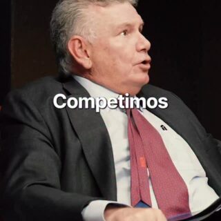En este extracto de Millions: El arte de invertir, Patricio Parodi recuerda cómo Consorcio ha tenido que competir con gigantes como Metlife, Banco de Chile, Santander y BCI, y la importancia de enfocarse en lo propio.

👉 “Siempre nos ha tocado competir con gente muy buena y buscar ese pequeño nicho donde uno pueda diferenciarse.”
Una reflexión sobre estrategia, foco y resiliencia empresarial.

🎙️ Con Matías del Río y José Tomás Valente  Con el apoyo de Toesca, Betterplan y Cordada