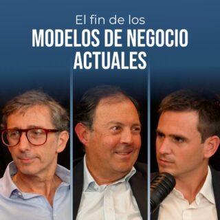 No siempre el que llega primero gana la carrera. 🏁
 
Raúl Sotomayor (Southern Cross Group) nos explica cómo Netscape abrió el camino, pero otros consolidaron la industria. Un recordatorio vital ahora que la Inteligencia Artificial está reescribiendo las reglas del juego. 💡
 
¿Qué empresa crees que sobrevivirá al "boom" de la IA? Comenta. 👇
 
Capítulo disponible el miércoles a las 18 hrs.