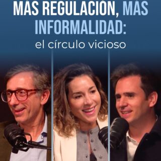 La informalidad no surge de un día para otro.

En este capítulo de Millions, Paulina Yazigi analiza cómo el mercado laboral, los costos de contratación, el acceso al crédito y el crecimiento económico están conectados en un mismo problema.

💡 Cuando contratar se vuelve más difícil y acceder al sistema financiero formal se complica, muchas personas y empresas terminan buscando alternativas fuera del sistema.

Una conversación sobre empleo, informalidad, crecimiento económico y algunos de los desafíos estructurales que enfrenta Chile.

👉 Capítulo completo en el link de nuestra biografía.